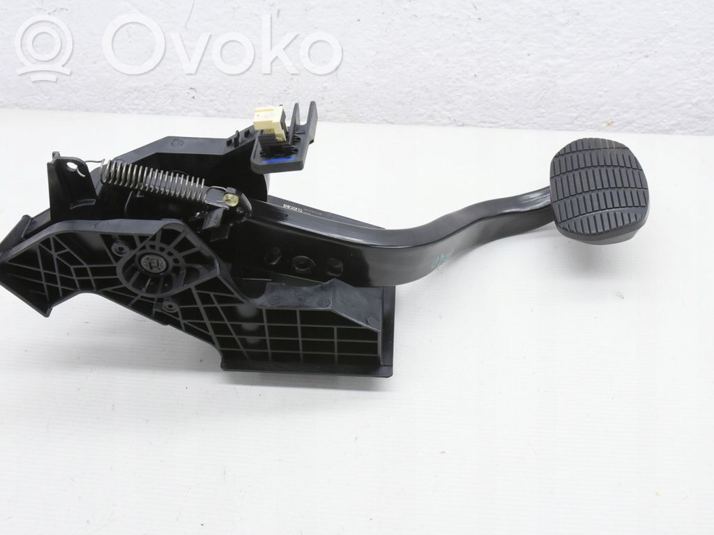 BMW 1 F40 Brake pedal 