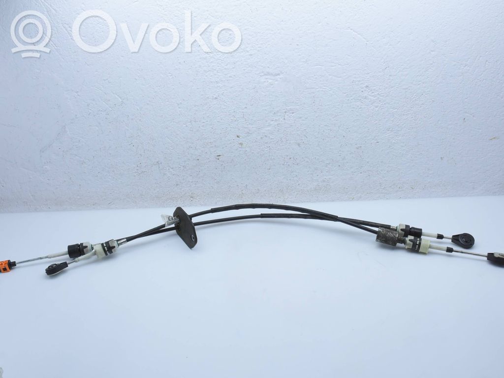 Mocowanie / Wspornik linki zmiany biegów   KK2R7E395GC