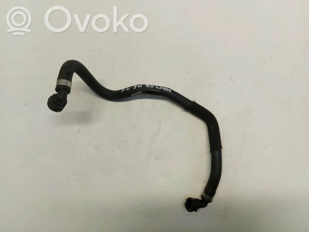 Volvo XC90 Engine coolant pipe/hose 