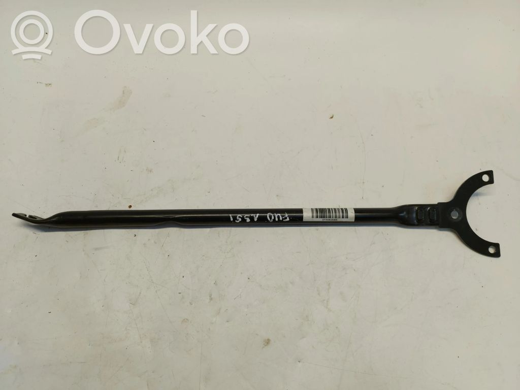 BMW 1 F40 Rozpórka przednia 