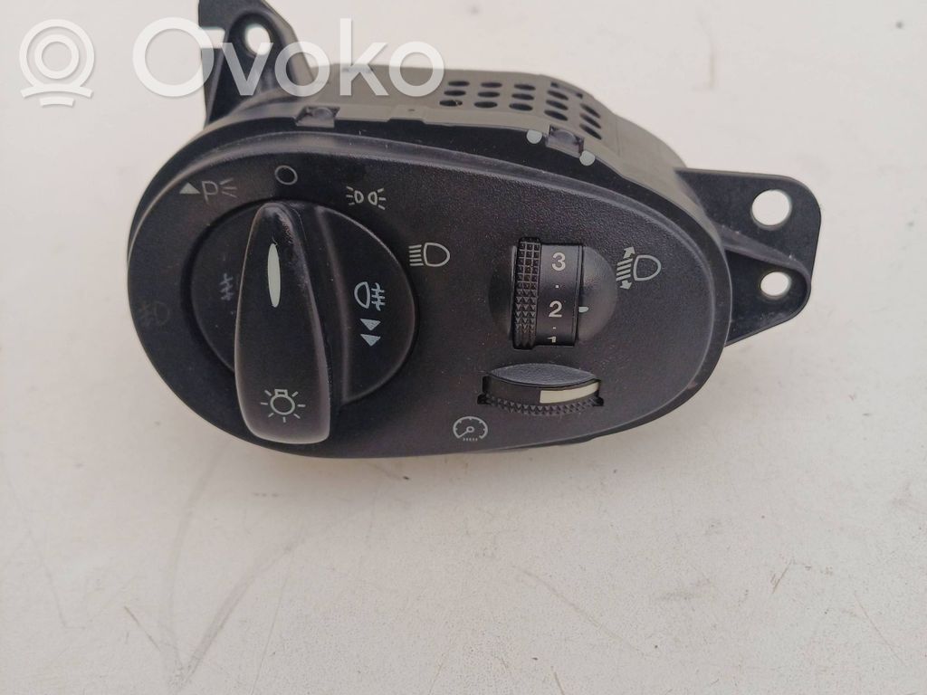 Ford Focus Light switch 