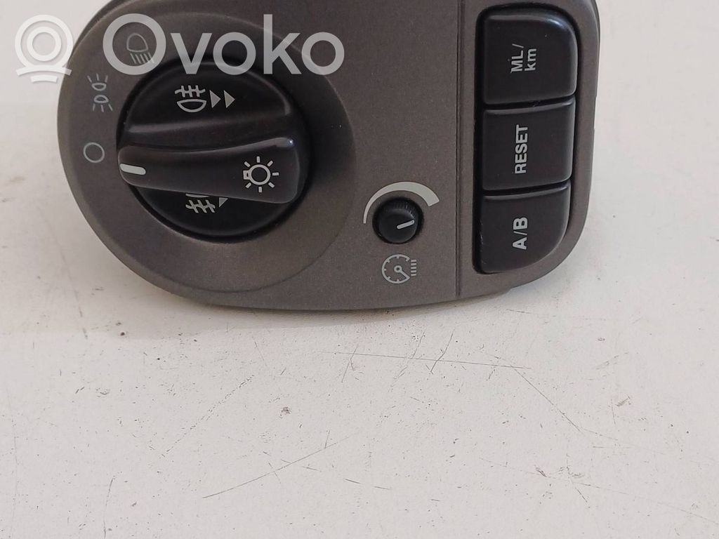 Jaguar X-Type Light switch 