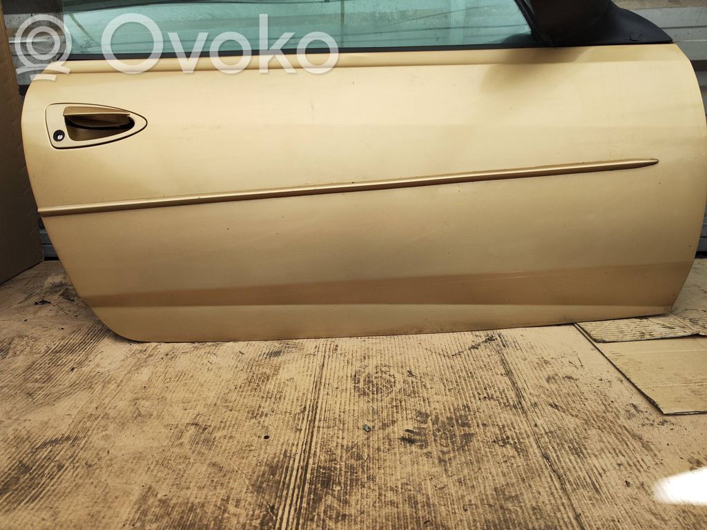 Ovi (2-ovinen coupe)
