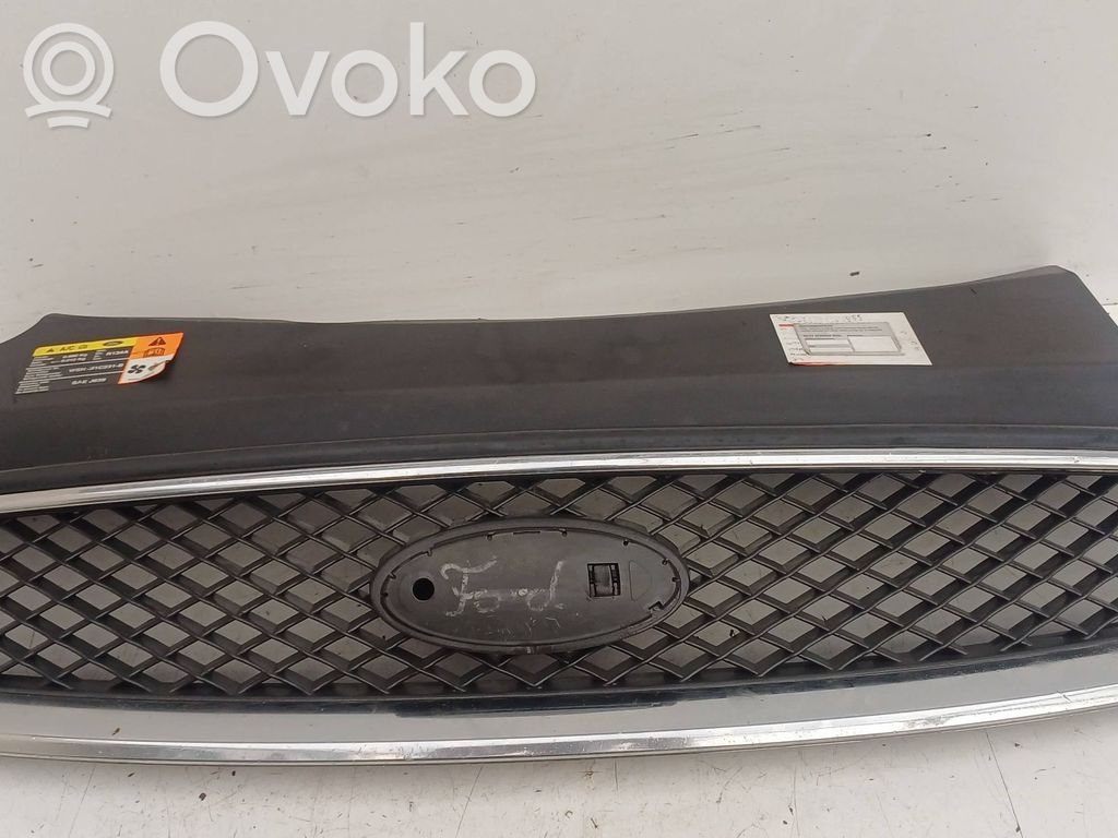 Ford Focus Oberes Gitter vorne 