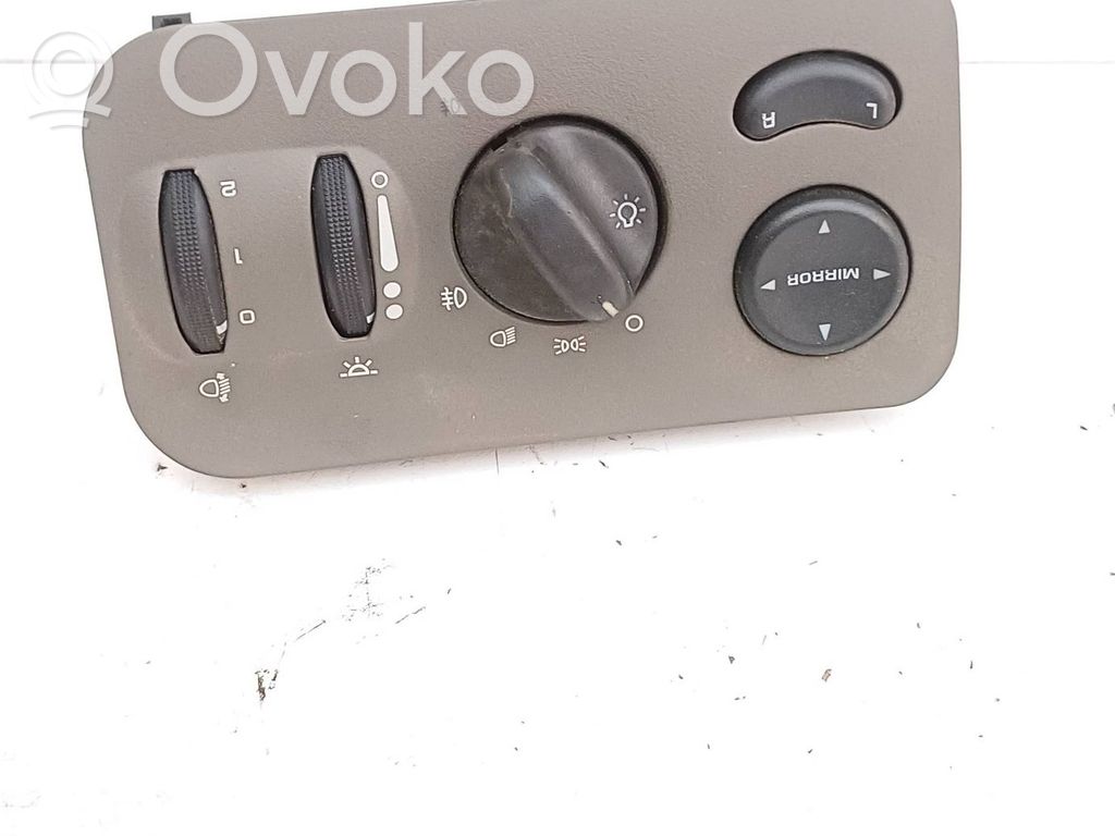 Chrysler Voyager Light switch 