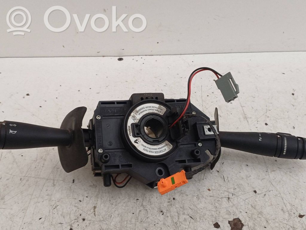 Renault Espace III Wiper turn signal indicator stalk/switch 
