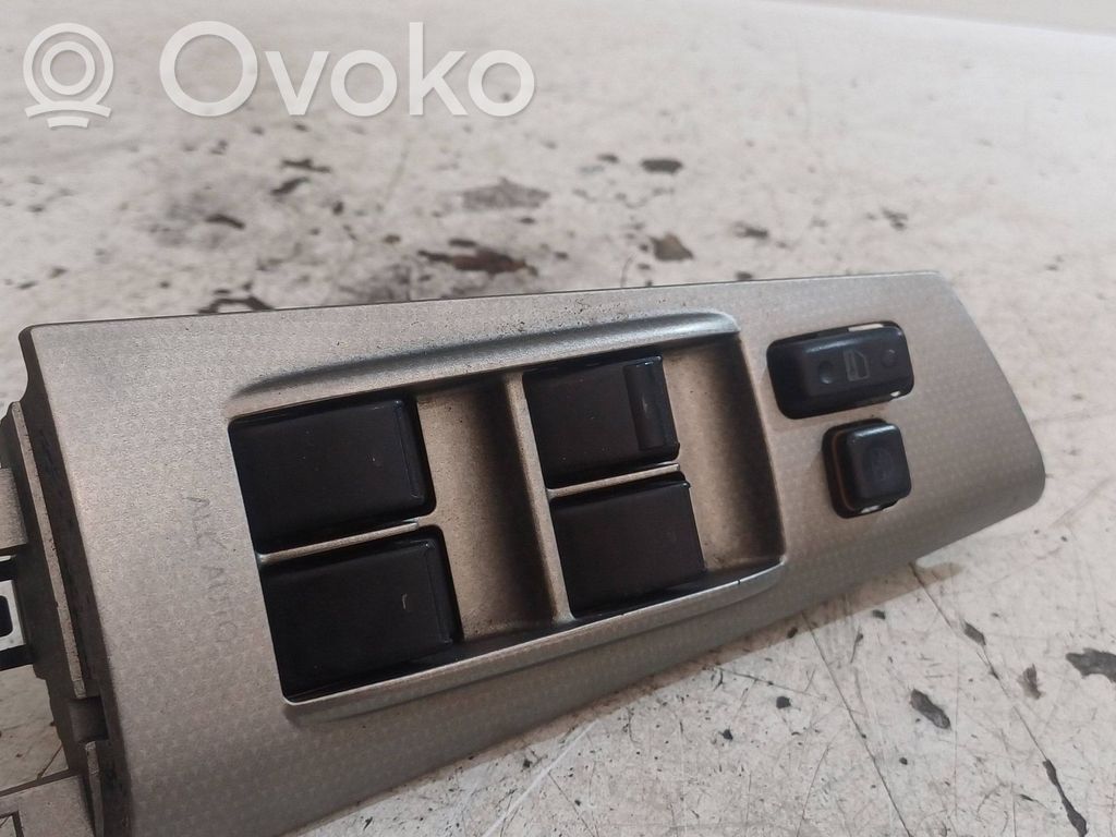 Toyota Corolla E120 E130 Electric window control switch 