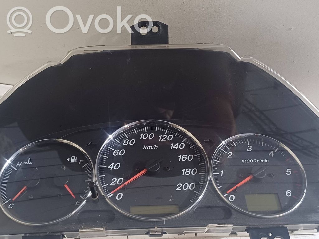 Mazda MPV Spidometrs (instrumentu panelī) 