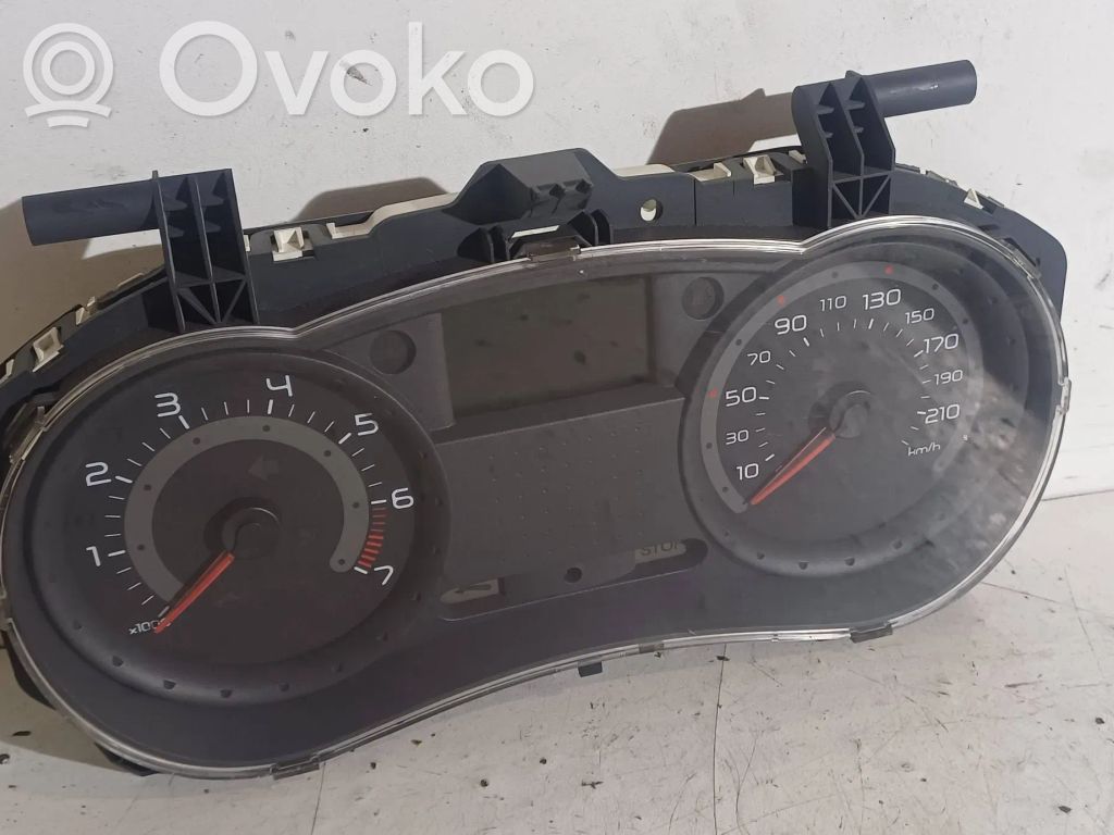 Renault Clio III Speedometer (instrument cluster) 