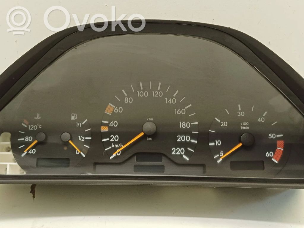 Mercedes-Benz E W210 Speedometer (instrument cluster) 