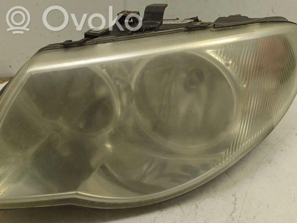 Chrysler Voyager Headlight/headlamp 