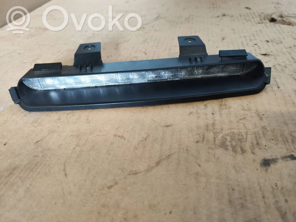 Volvo S40, V40 Third/center stoplight 