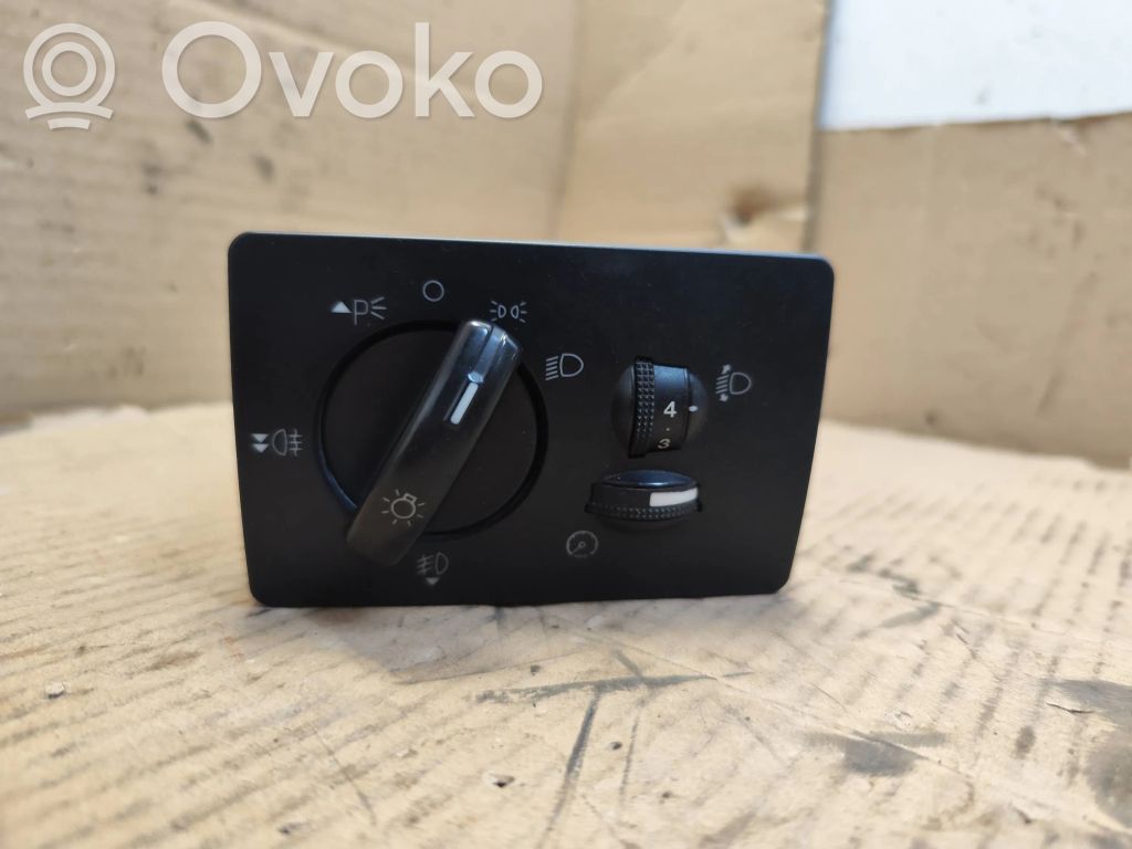 Ford Focus C-MAX Light switch 