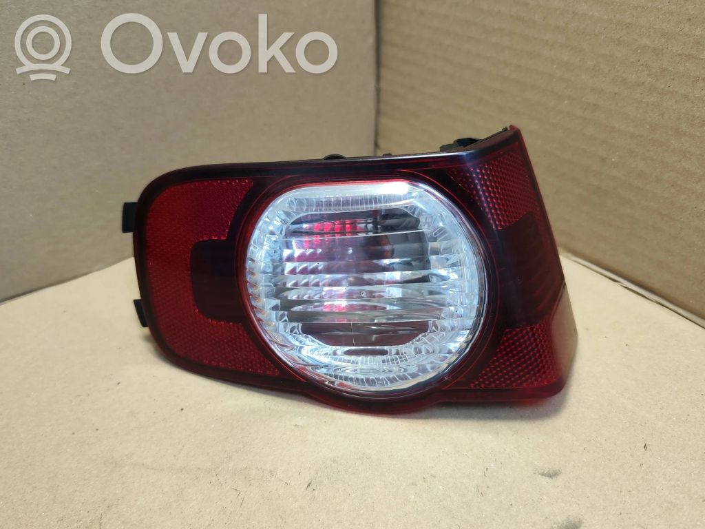 Rear bumper light   E208041