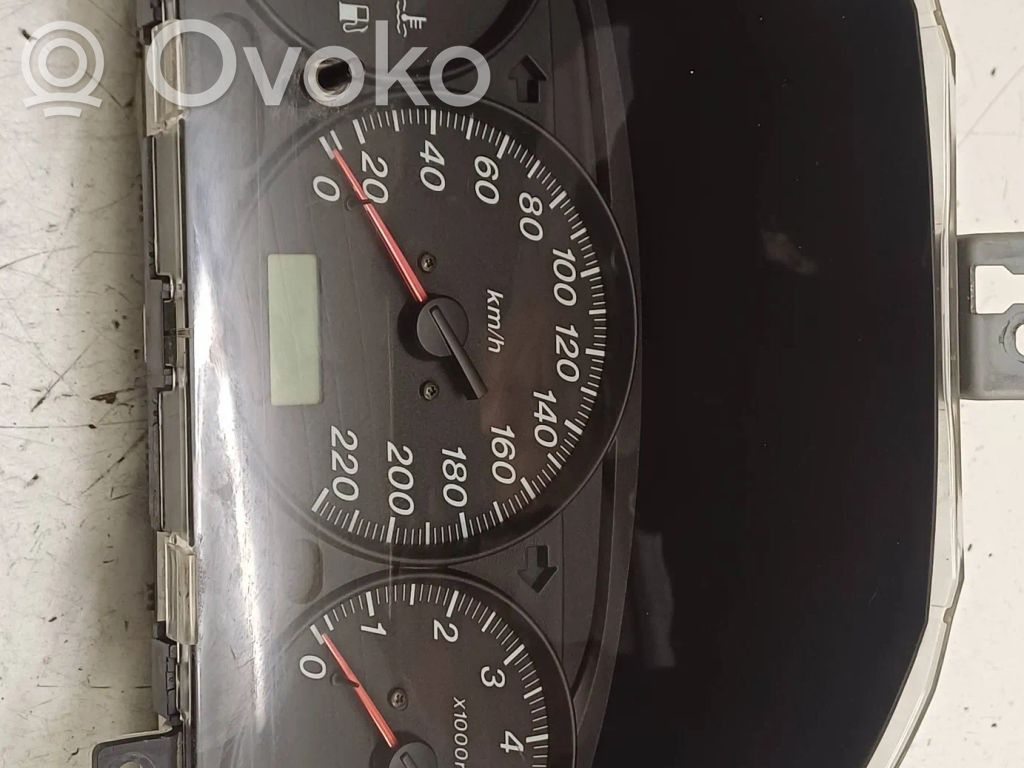 Mazda Premacy Speedometer (instrument cluster) 