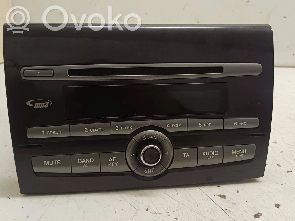 Fiat Bravo Panel / Radioodtwarzacz CD/DVD/GPS 