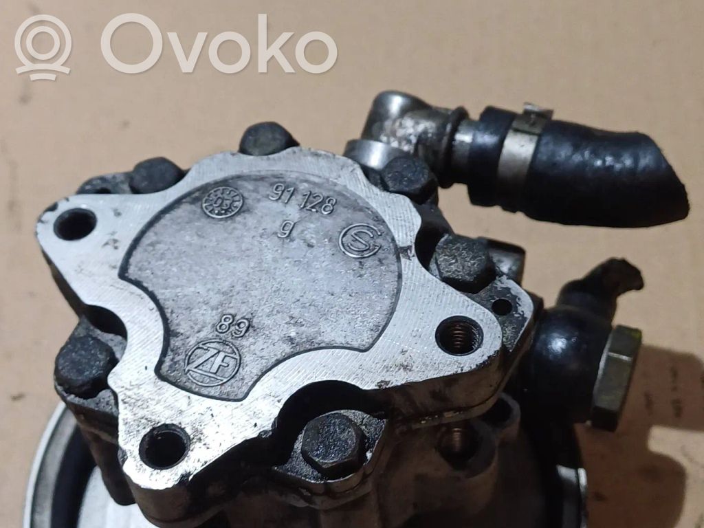 Audi A4 S4 B5 8D Pompa wspomagania 
