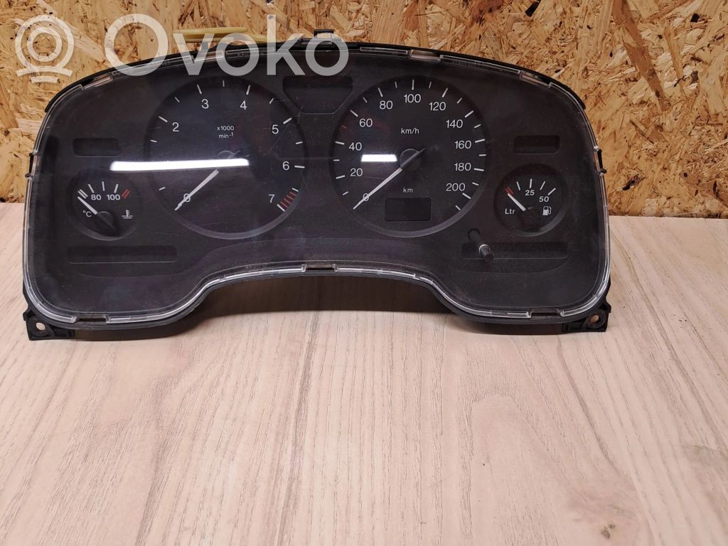 Licznik / Prędkościomierz   90561456QR,11000883C006,201098