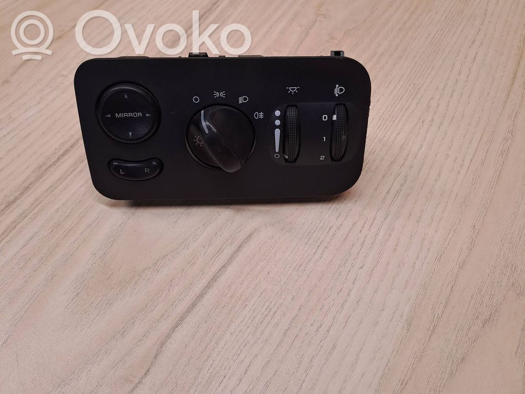 Chrysler Voyager Lukturu slēdzis 