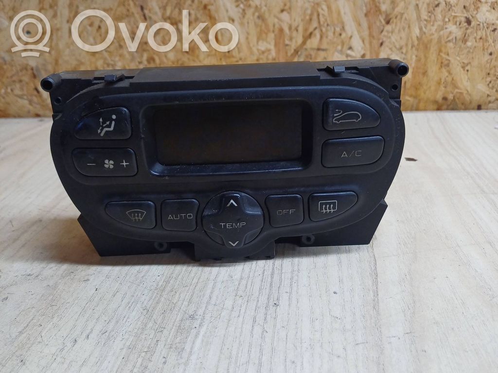 Peugeot 206 Panel klimatyzacji 