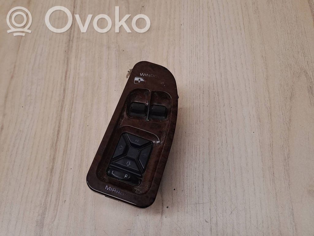 Chrysler Voyager Wing mirror switch 