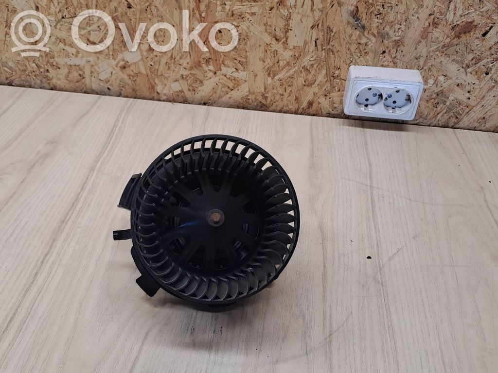 Peugeot 307 Mazā radiatora ventilators 