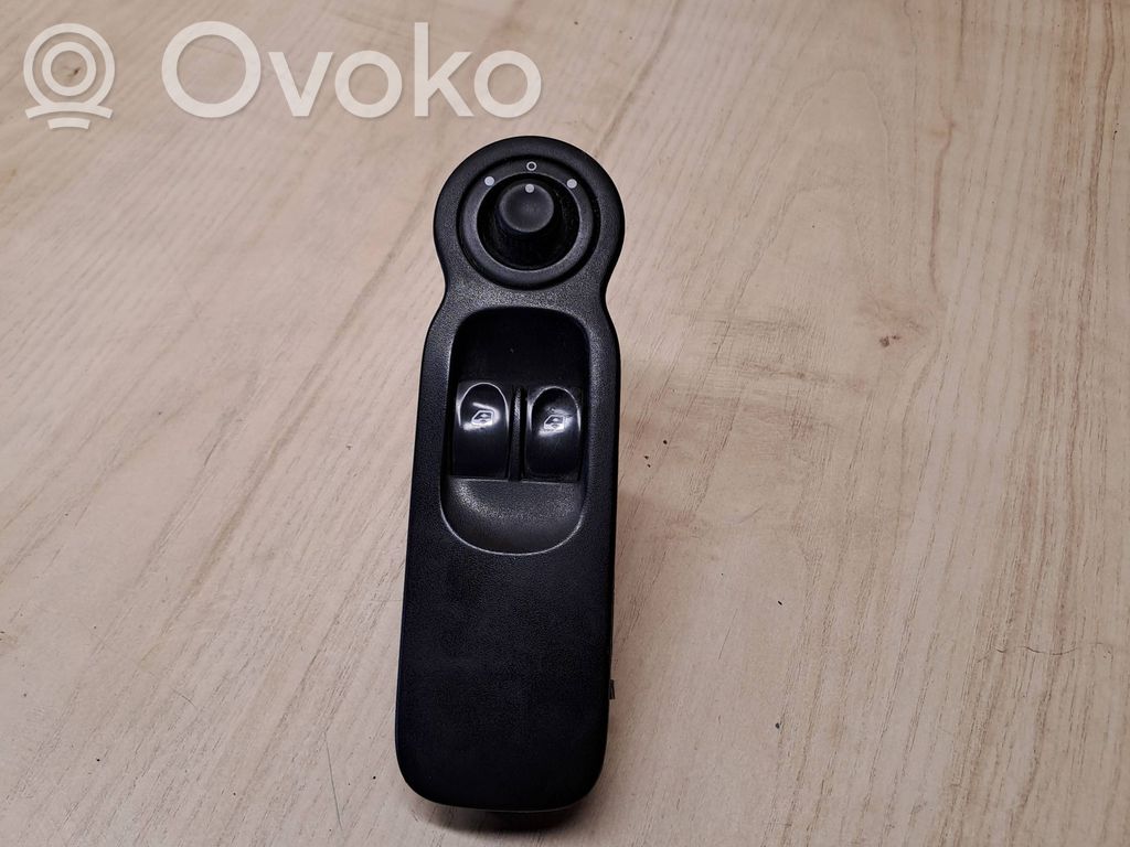 Renault Modus Electric window control switch 