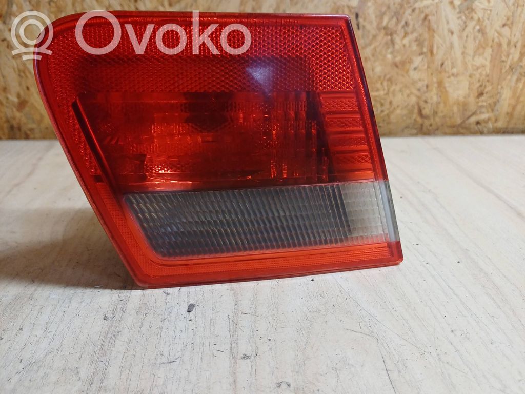 BMW 3 E46 Tailgate rear/tail lights 
