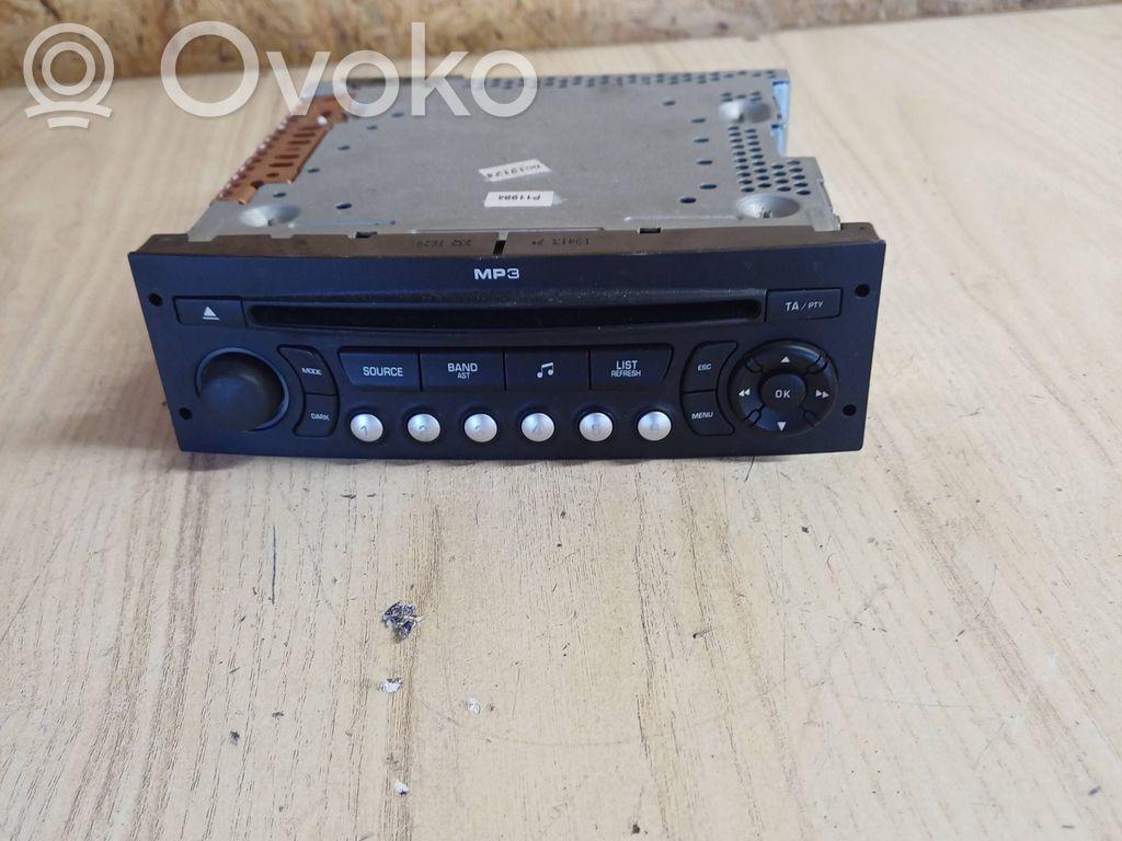 Panel / Radioodtwarzacz CD/DVD/GPS   96643698XT
