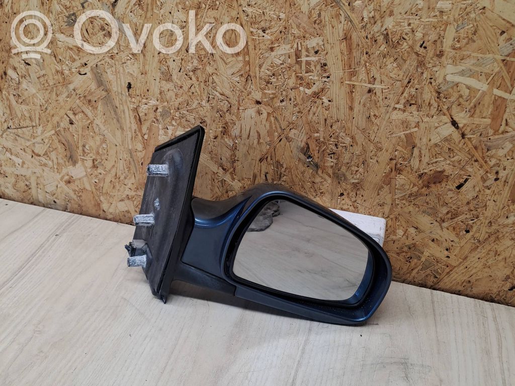 Hyundai Matrix Front door electric wing mirror 