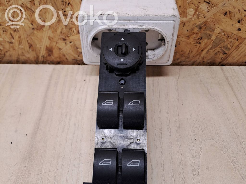 Ford Focus C-MAX Electric window control switch 