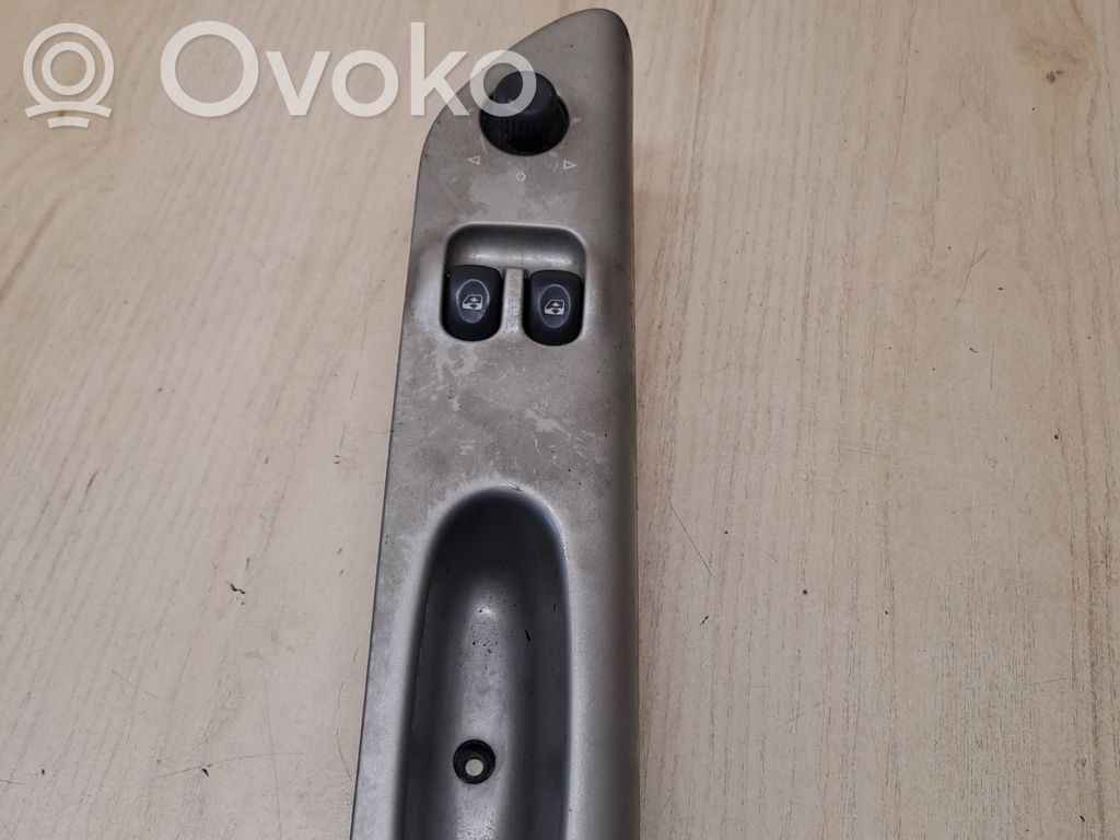 Renault Espace III Electric window control switch 