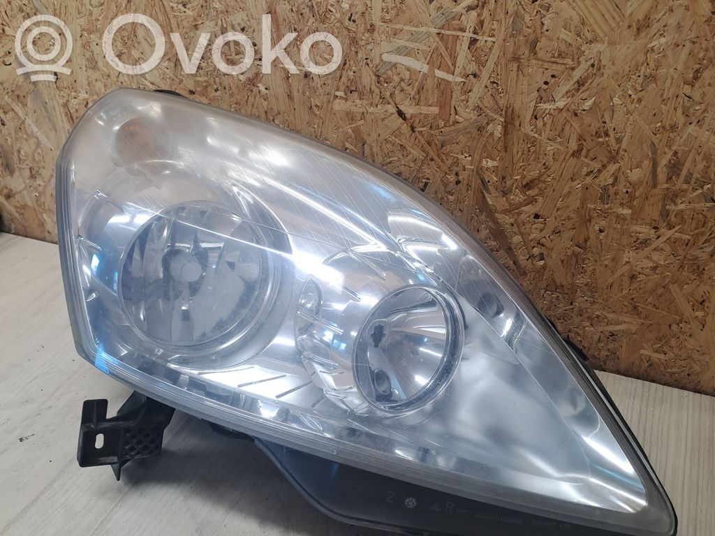 Opel Zafira B Headlight/headlamp 