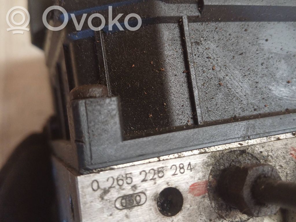Toyota Corolla E120 E130 ABS Pump 