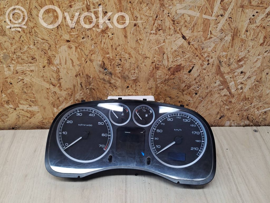 Peugeot 307 Speedometer (instrument cluster) 