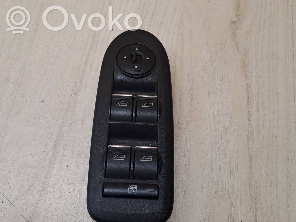 Ford Focus C-MAX Electric window control switch 