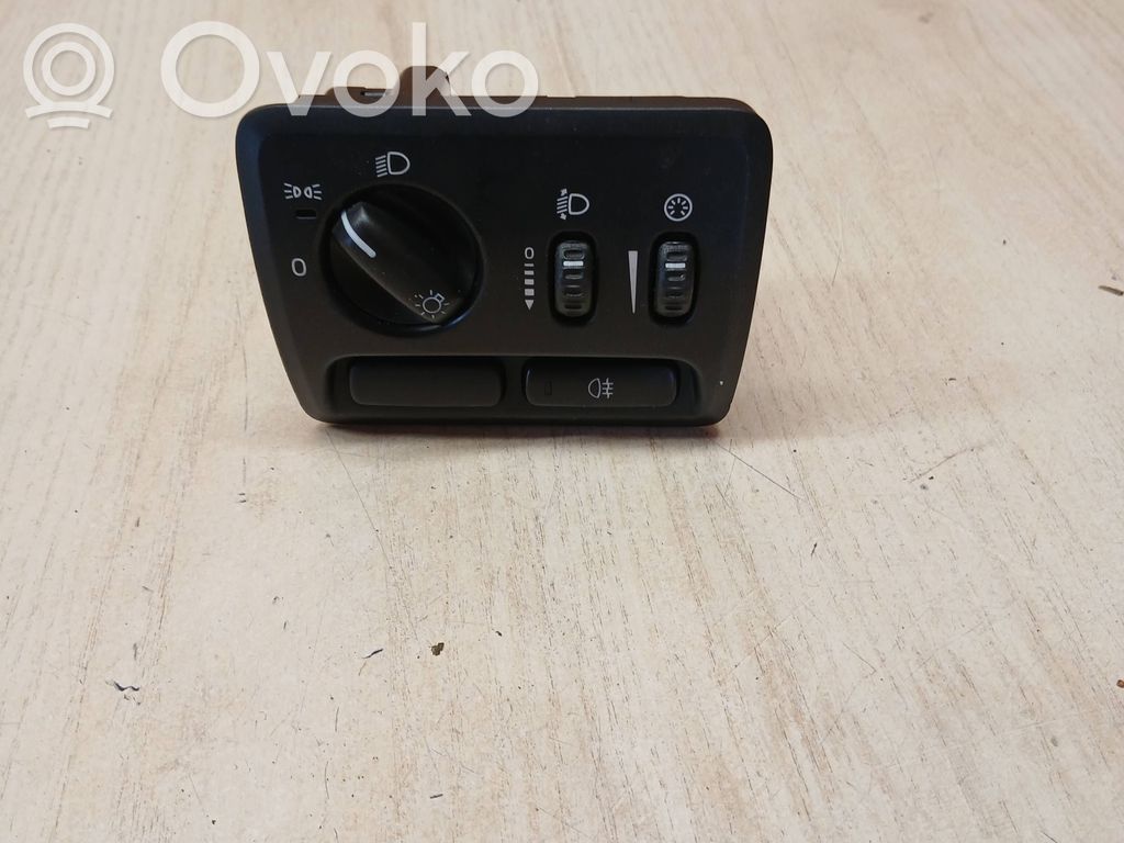 Volvo V70 Light switch 