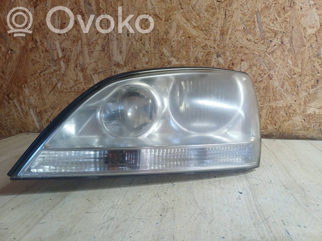 KIA Sorento Lampa przednia 
