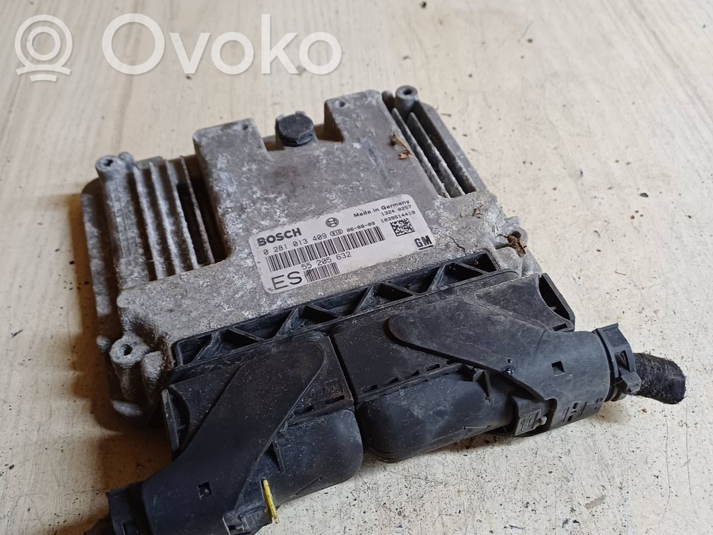 Opel Vectra C Engine control unit/module 