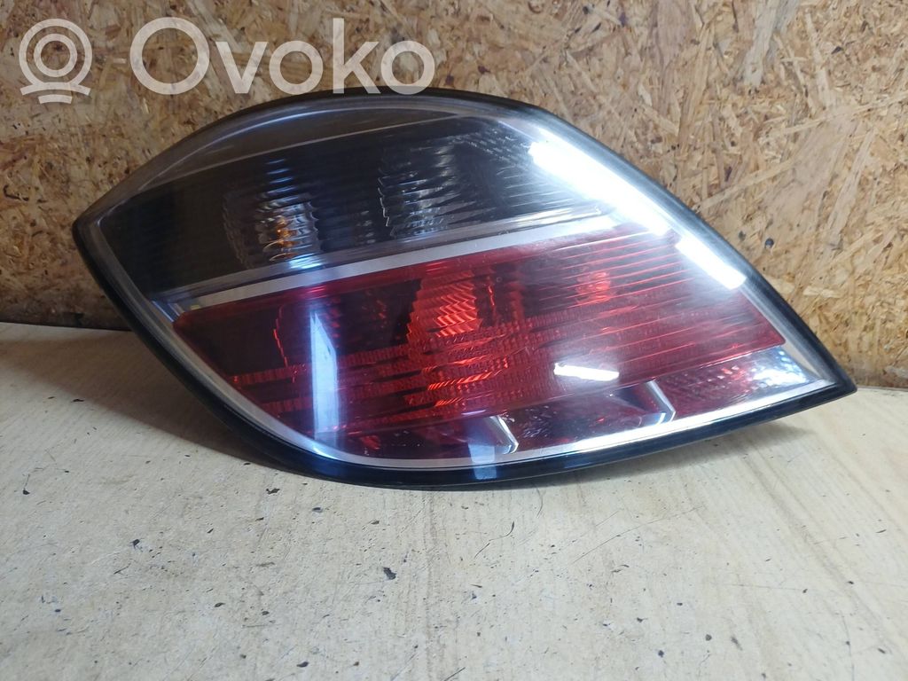 Opel Astra H Rear/tail lights 