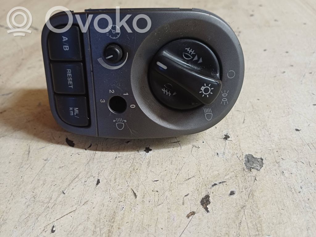 Jaguar X-Type Light switch 