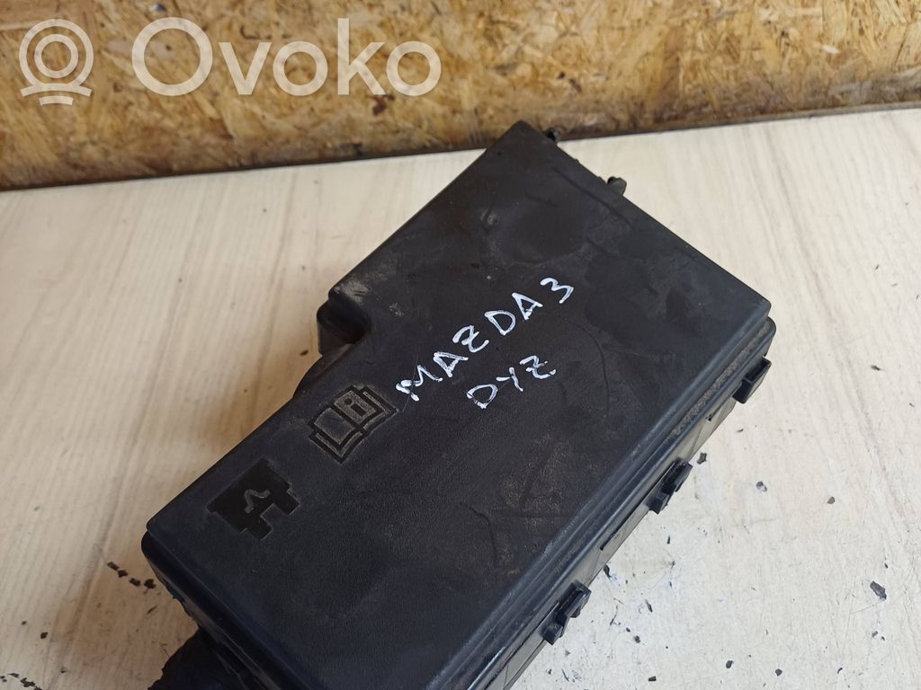Mazda 3 I Fuse box set 