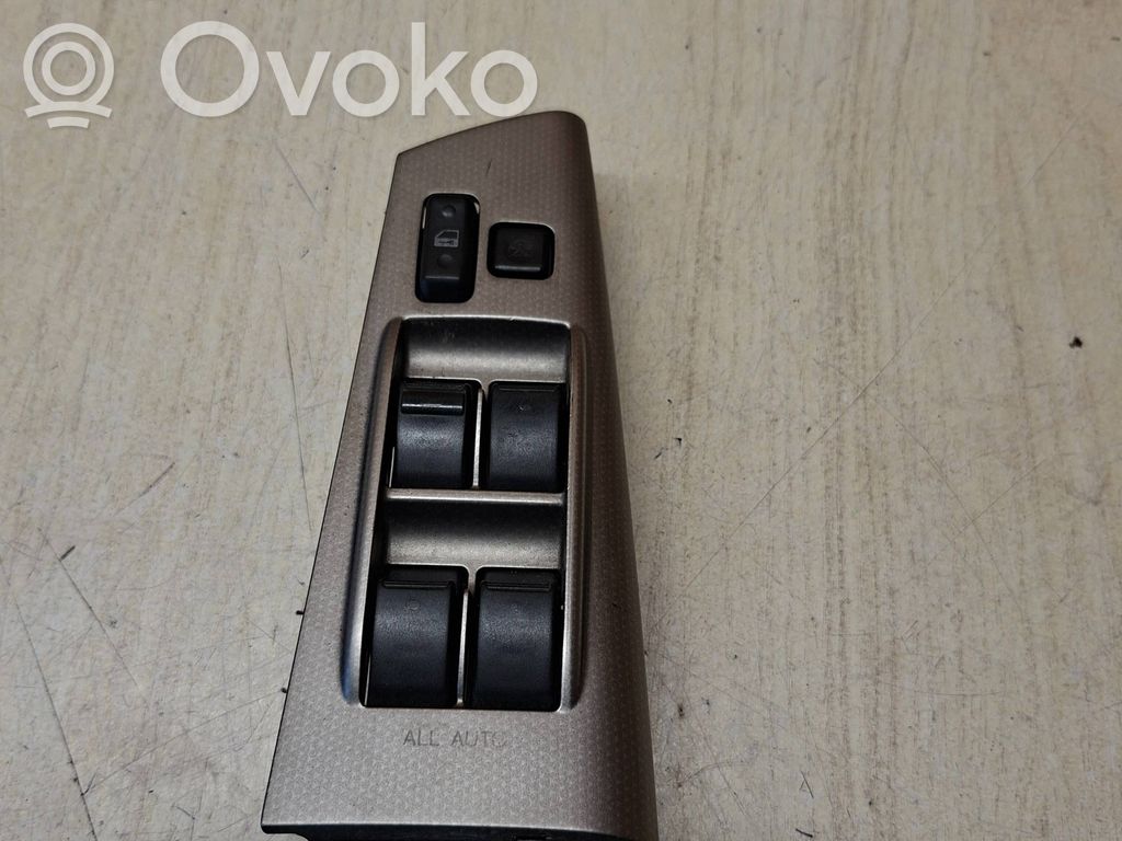 Toyota Corolla E120 E130 Electric window control switch 