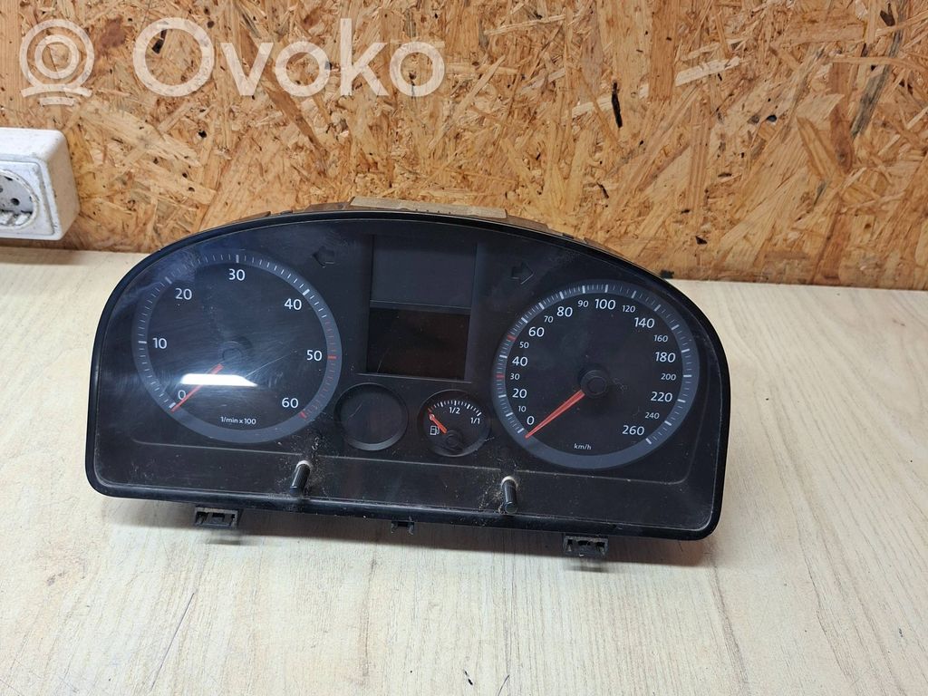 Volkswagen Caddy Speedometer (instrument cluster) 