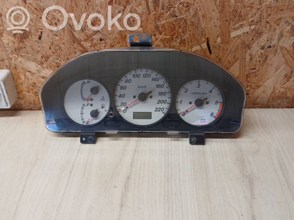 Mazda Premacy Speedometer (instrument cluster) 