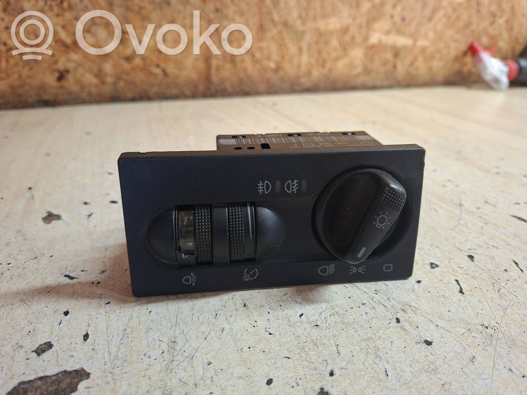 Volkswagen Golf III Interruptor de luz 
