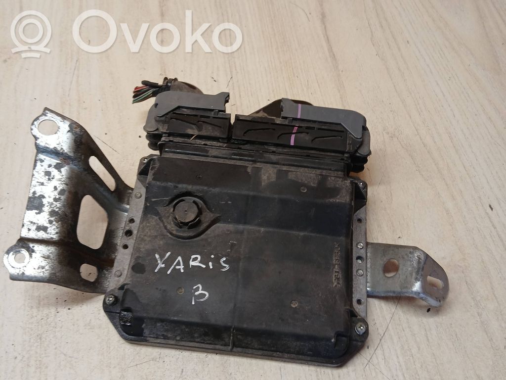 Toyota Yaris Engine control unit/module 