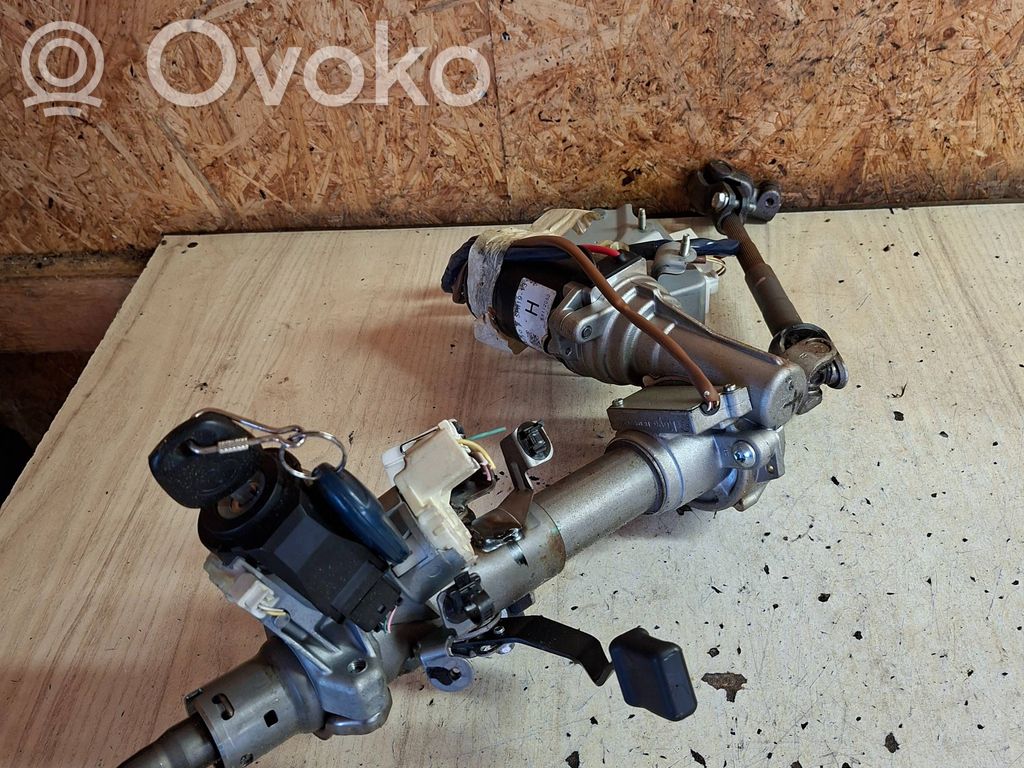 Toyota Yaris Electric power steering pump 