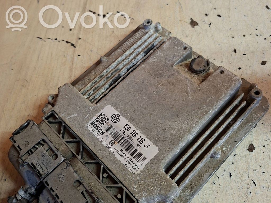 Volkswagen Jetta V Engine control unit/module 