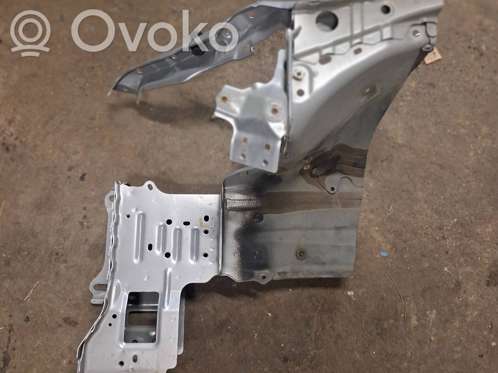 Toyota Prius (XW30) Stoßstange Stoßfänger vorne 